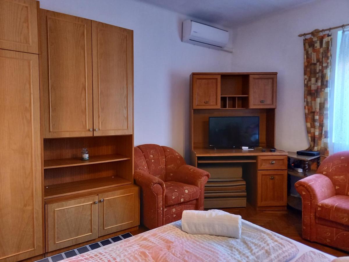 Clara Apartman Кестели Екстериор снимка